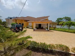 6bdrm House in East Airport Palace, Spintex for sale