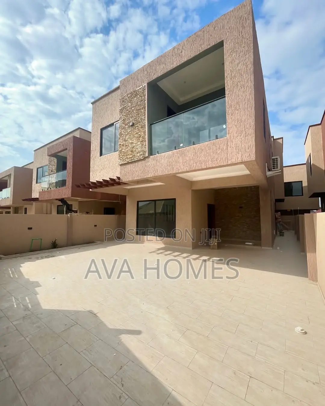 3bdrm Duplex in Oyarifa for rent