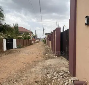 Full Plot of Land at Oyarifa Kuottam With Old Structure On