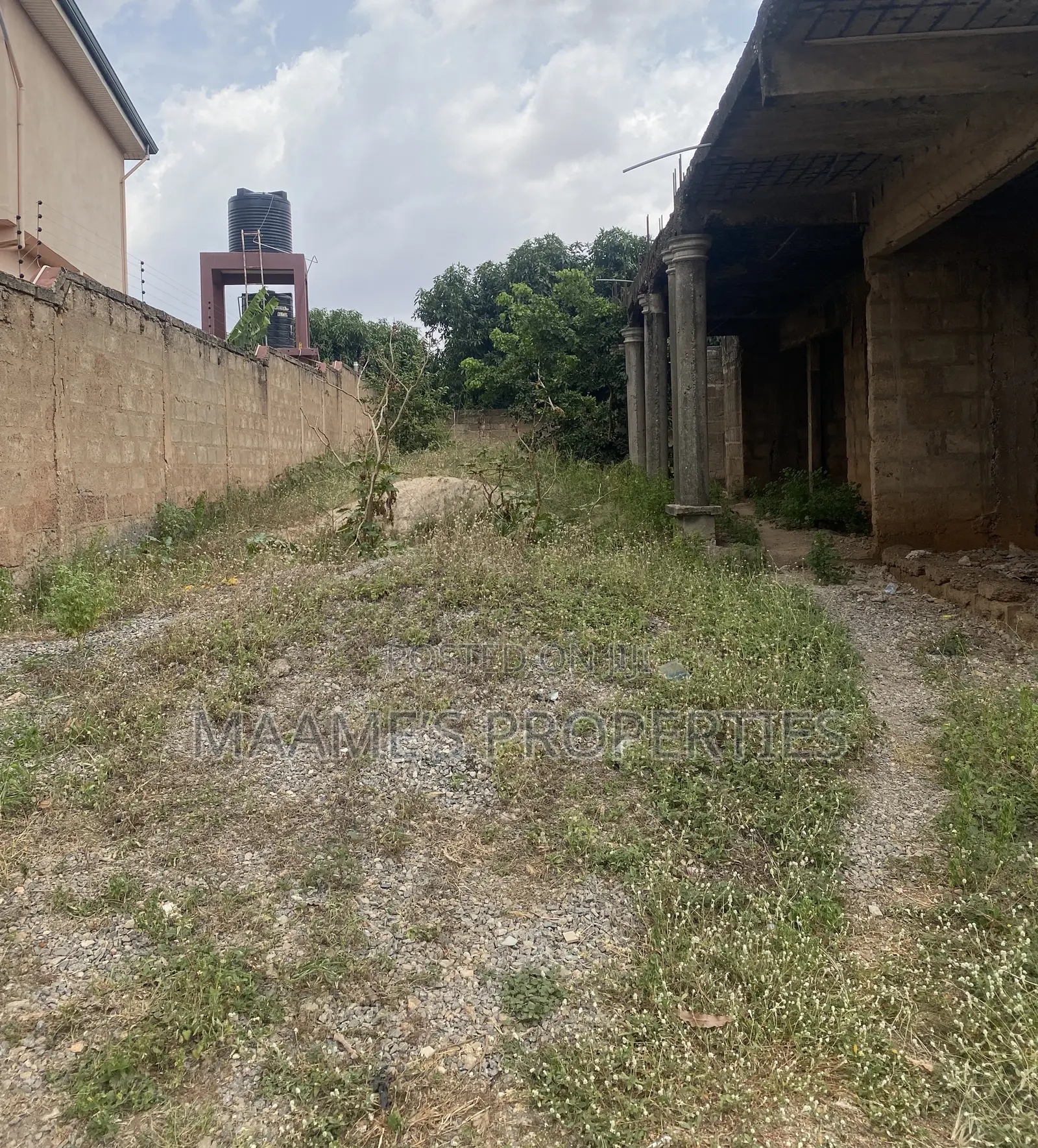 Full Plot of Land at Oyarifa Kuottam With Old Structure On