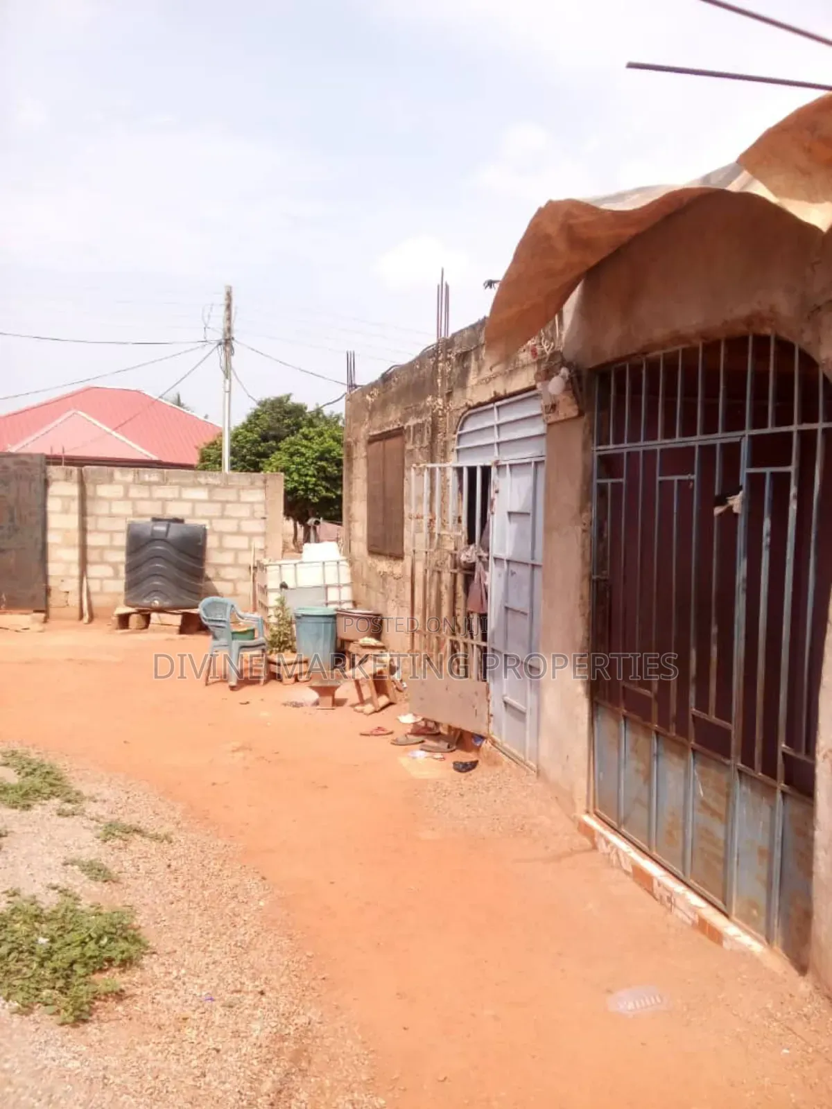 6bdrm House in Ablekuma Pentecost for sale