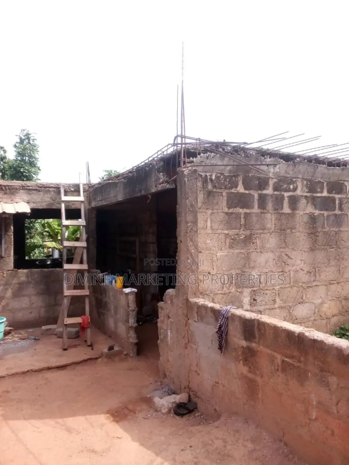 6bdrm House in Ablekuma Pentecost for sale