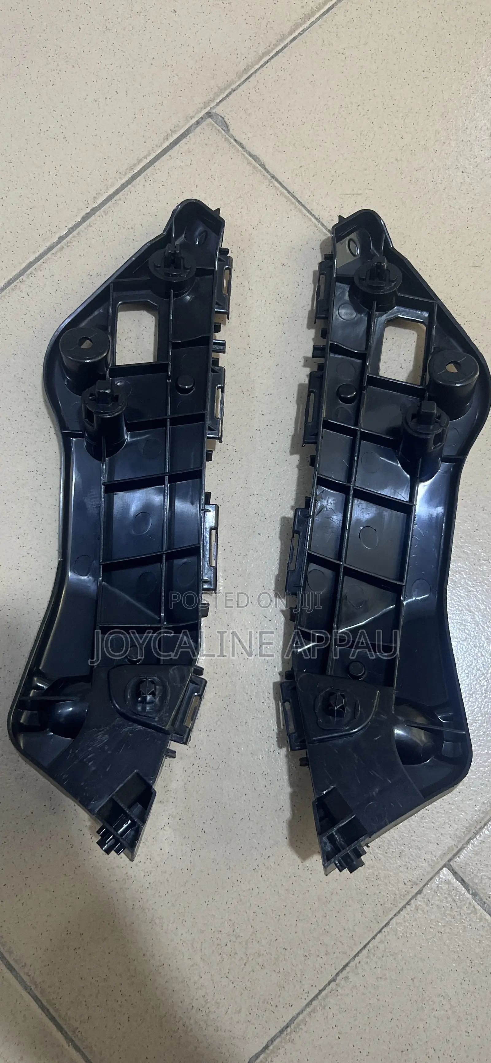 Toyota Rav4 2014 to 2018 Bumper Locker (Front)