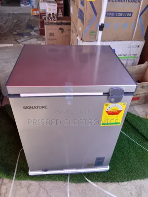 Signature Durable Chest Freezer 137 Litres