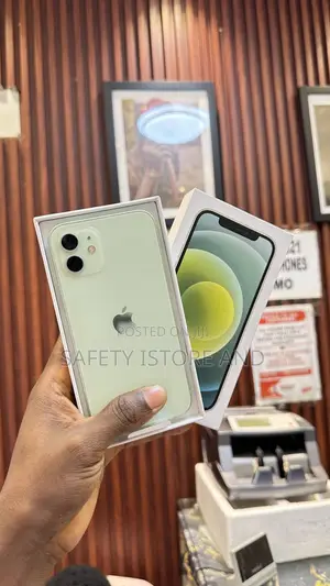 New Apple iPhone 12 64 GB Green