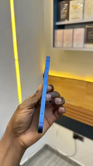 New Apple iPhone 13 128 GB Blue