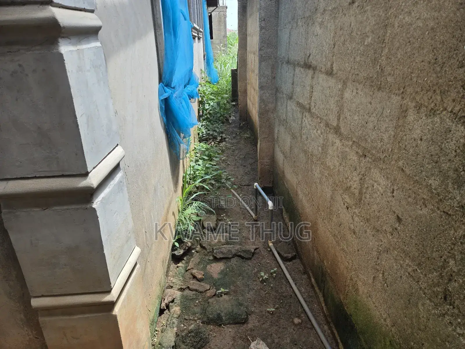 4bdrm House in Ampayoo New Side, Kumasi Metropolitan for rent