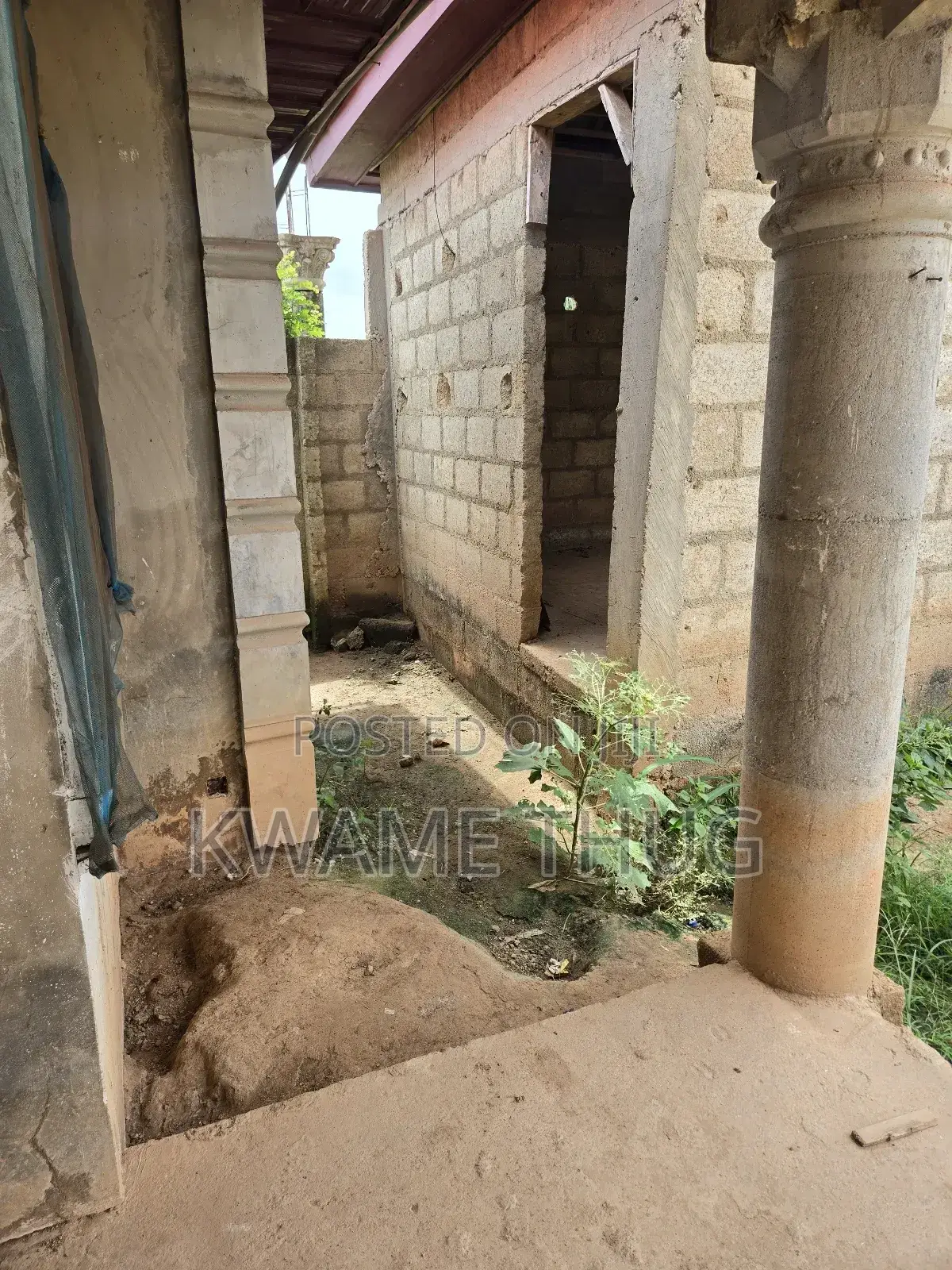4bdrm House in Ampayoo New Side, Kumasi Metropolitan for rent
