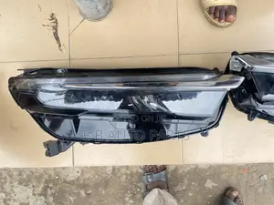 Honda CRV 2024 Headlight Pair