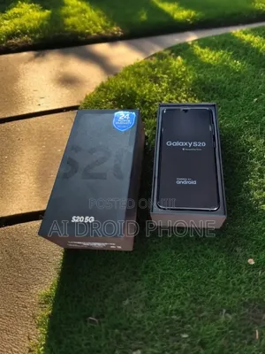 New Samsung Galaxy S20 128 GB Gold