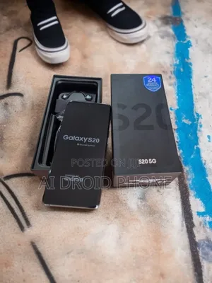 New Samsung Galaxy S20 128 GB Silver