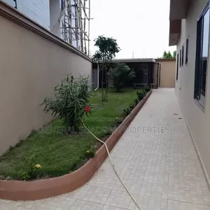 4bdrm Duplex in Suadom Properties, Tseaddo for rent
