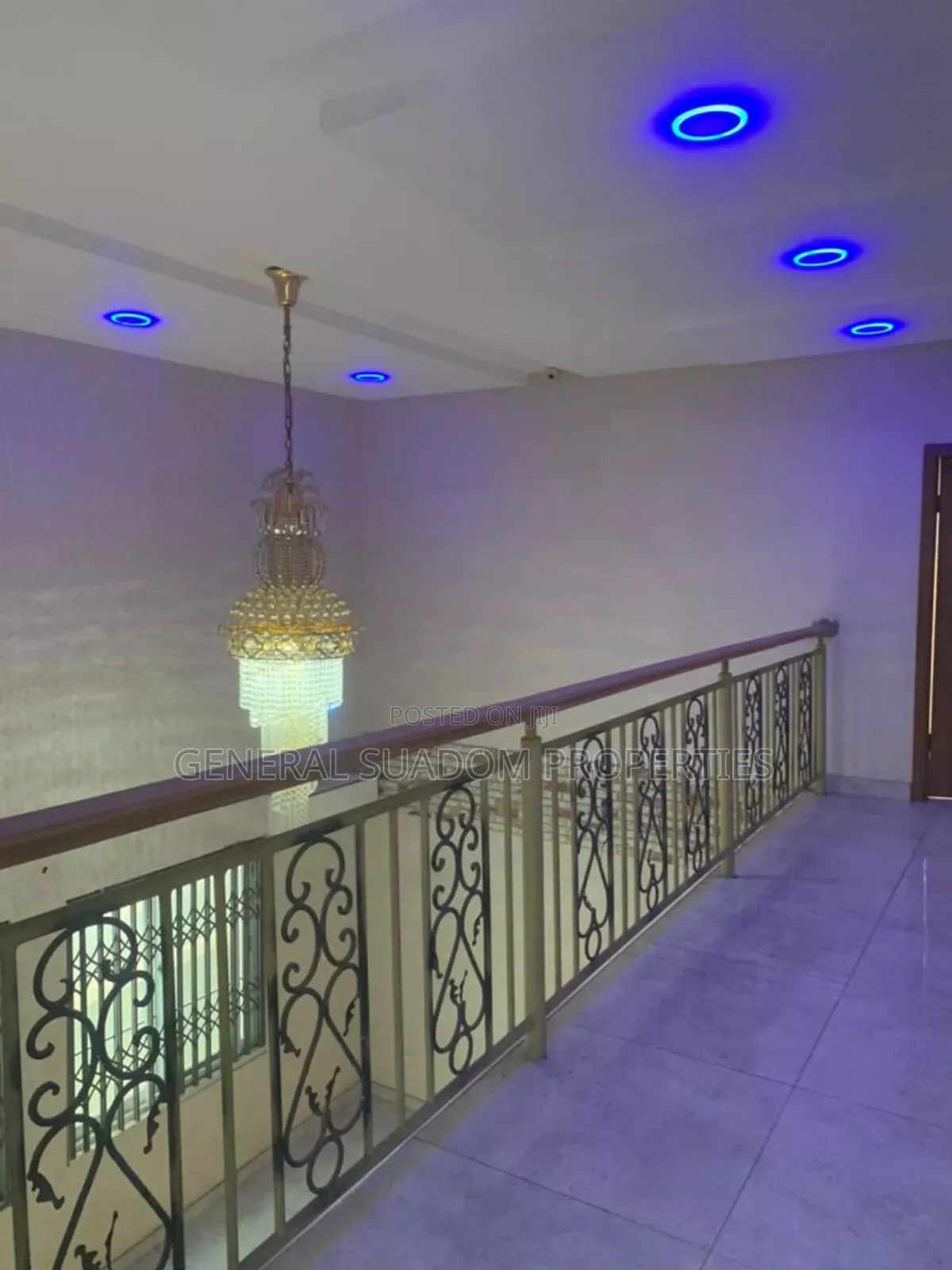 5bdrm Duplex in Suadom, Baatsona Total for rent