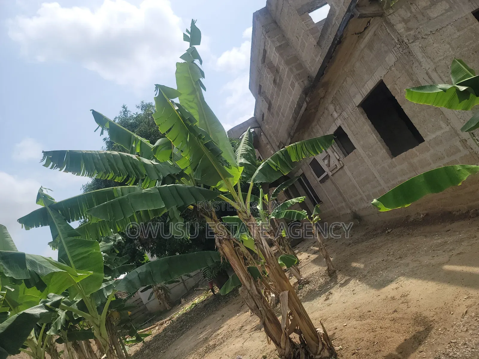 6bdrm House in Santasi Kokobeng, Kumasi Metropolitan for sale