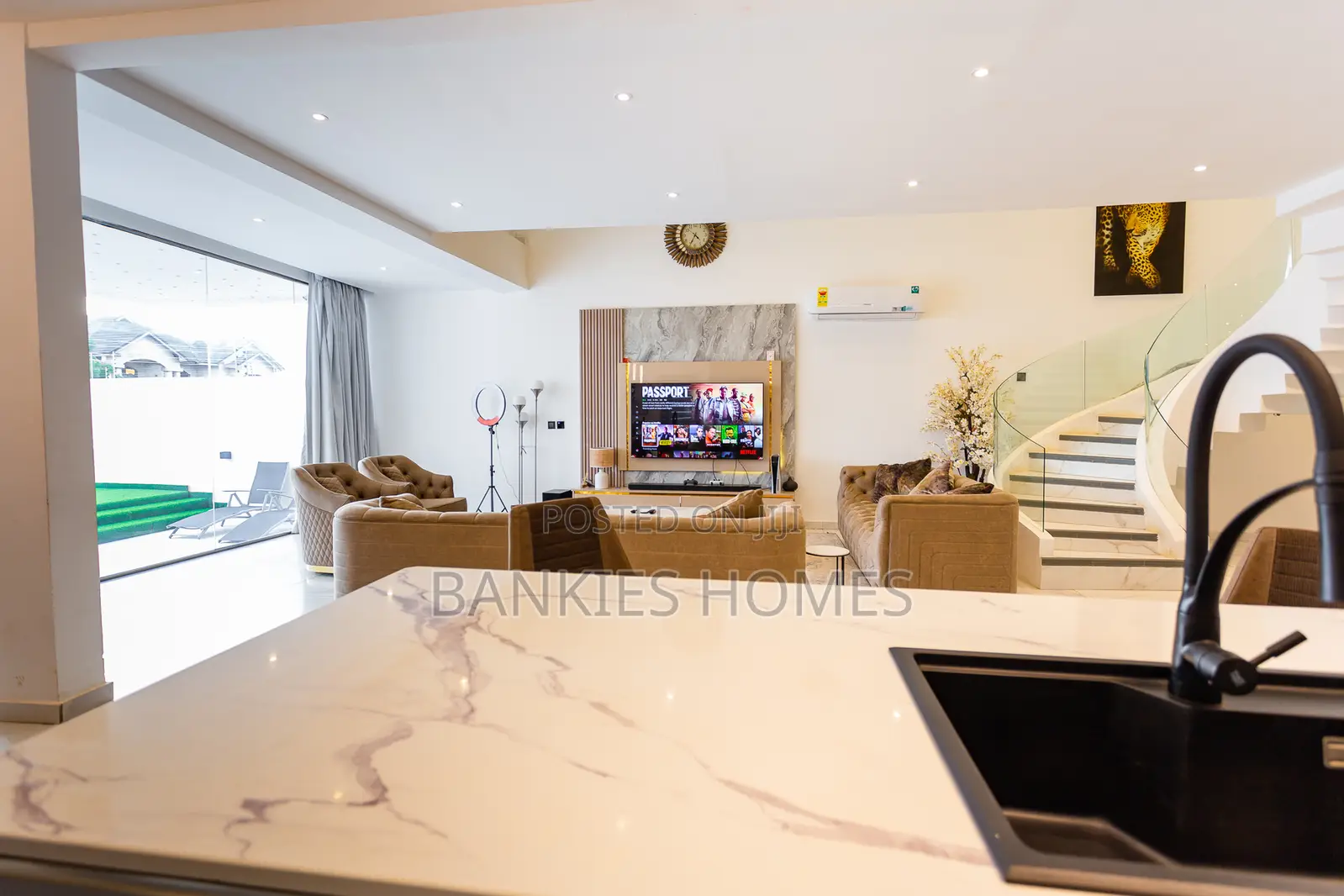 Furnished 3bdrm Townhouse / Terrace for rent