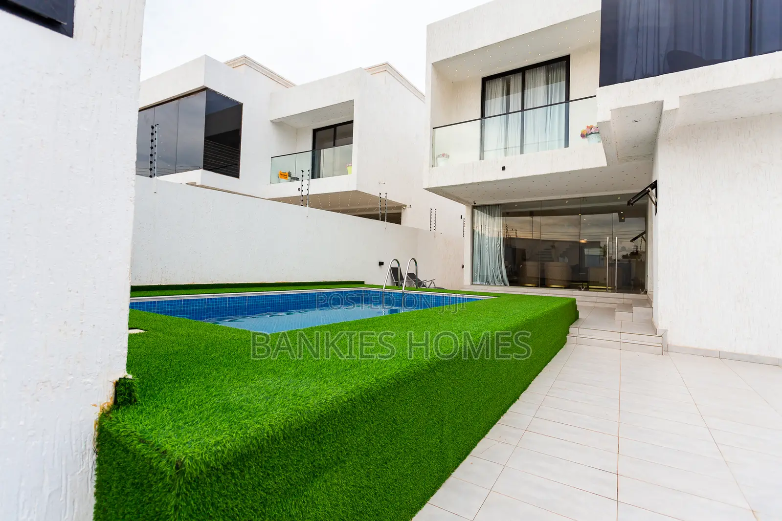 Furnished 3bdrm Townhouse / Terrace for rent