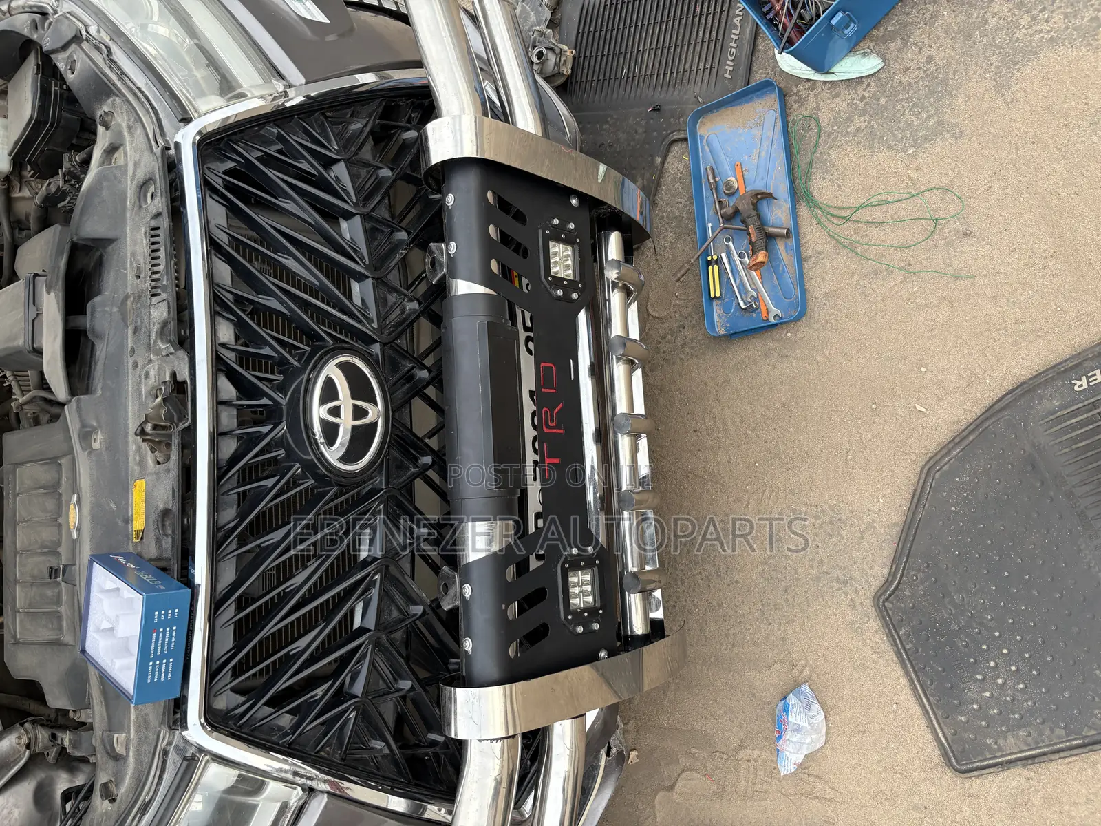 Hilux Fortuner Tacoma Highlander Front Bumper Guard