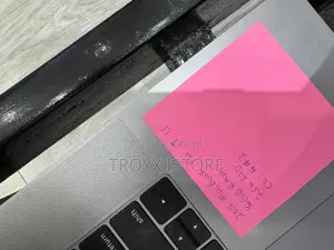 Laptop Apple MacBook 2018 16GB Intel Core I7 SSD 256GB
