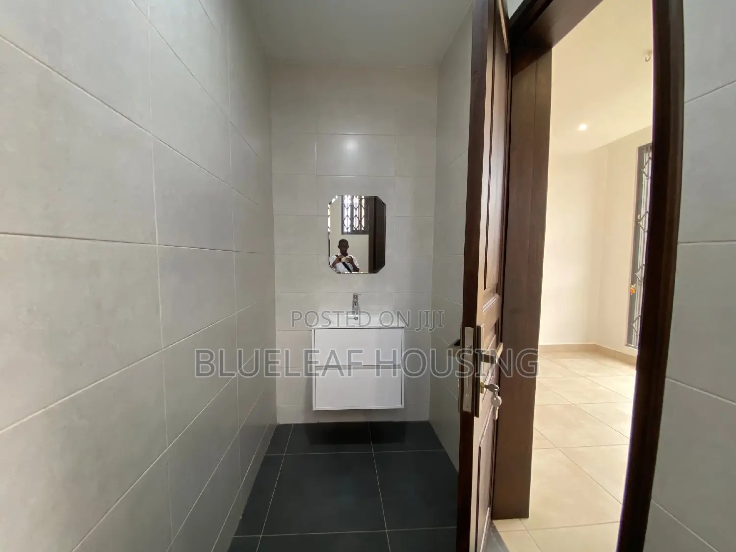4bdrm House in Ashaley Botwe for sale