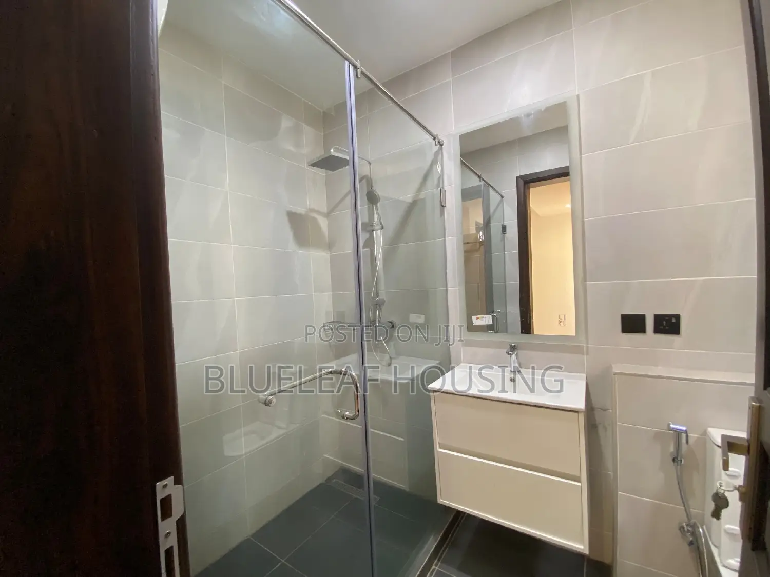 4bdrm House in Ashaley Botwe for sale