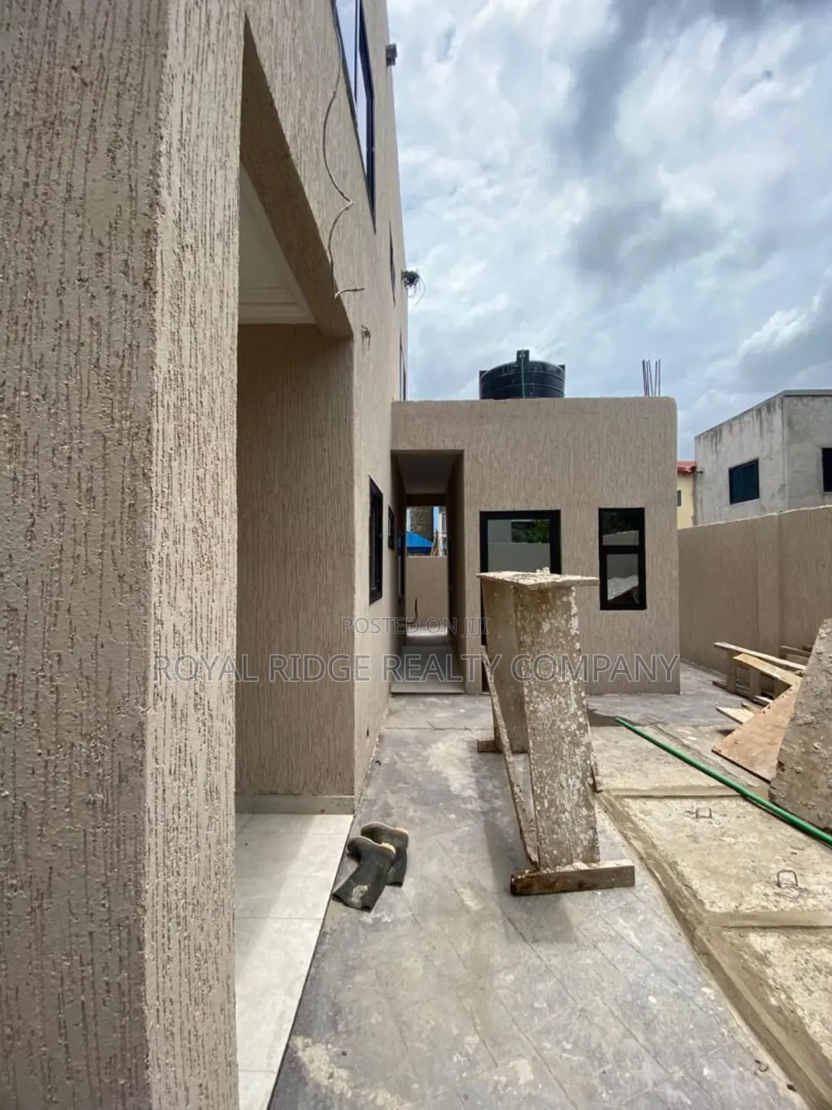 4bdrm House in Atomic On The, Accra Metropolitan for sale