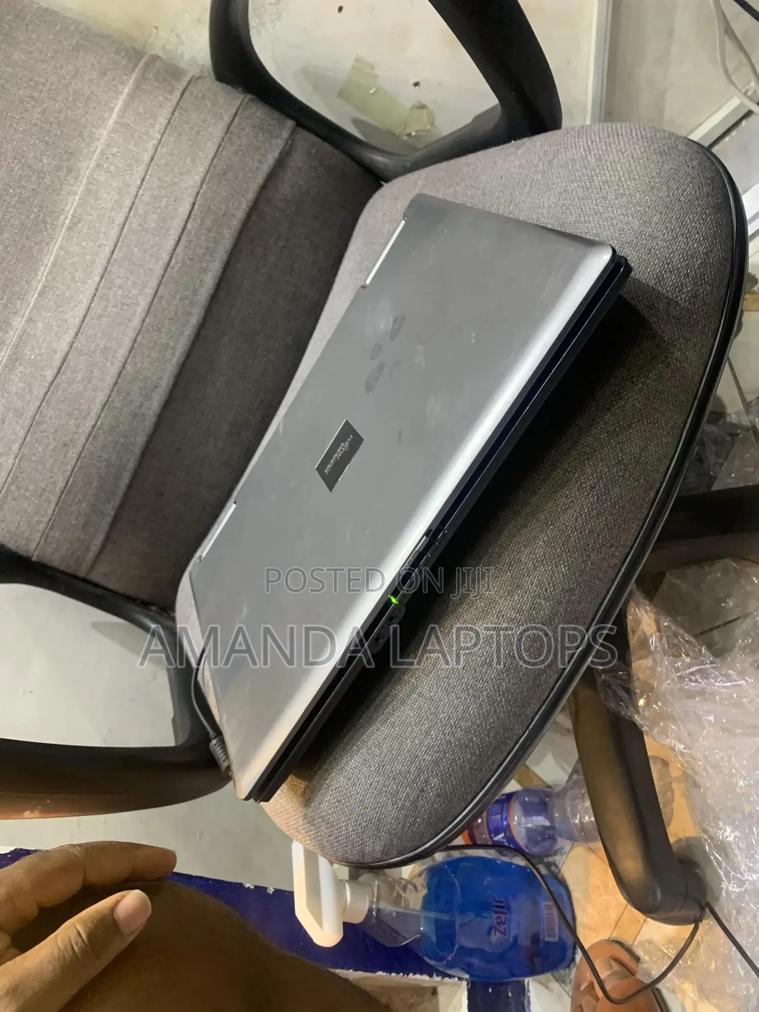 New Laptop Fujitsu Amilo Pi3525 3GB Intel HDD 160GB