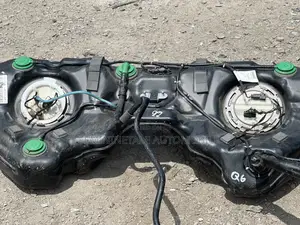 Mercedes Benz C250 (W204) Complete Petrol Tank