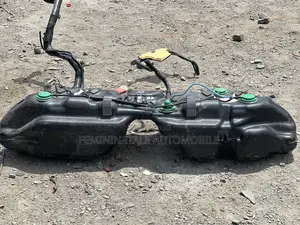 Mercedes Benz C250 (W204) Complete Petrol Tank
