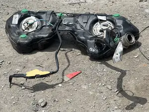 Mercedes Benz C250 (W204) Complete Petrol Tank