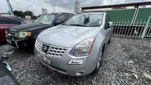 Photo - Nissan Rogue SV 2012 Silver