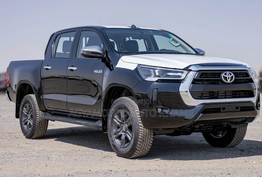 Toyota Hilux 2023 Black