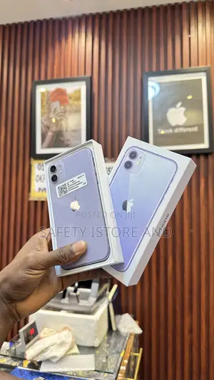 New Apple iPhone 11 128 GB Purple
