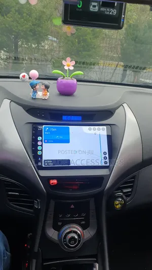 Elantra / Avante Android Radio Apple Carplay Reverse Camera