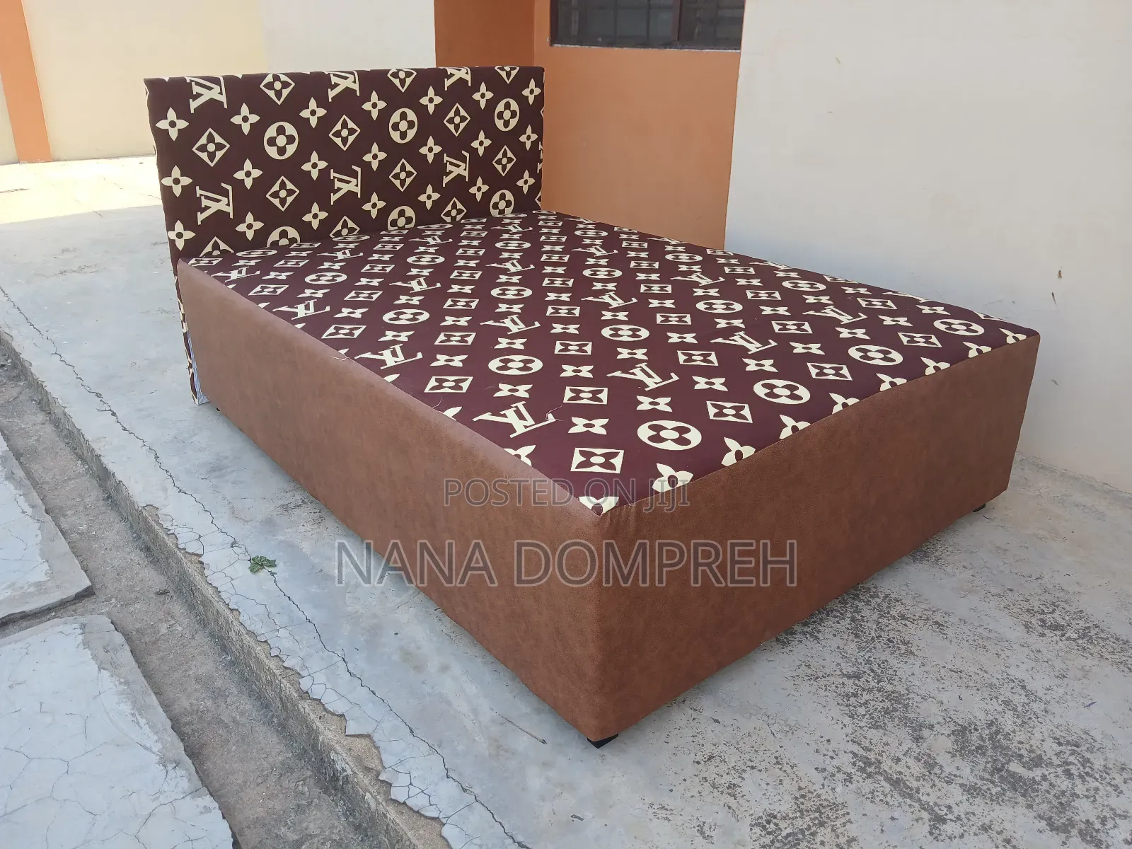 Brown on Brown Lv Bed