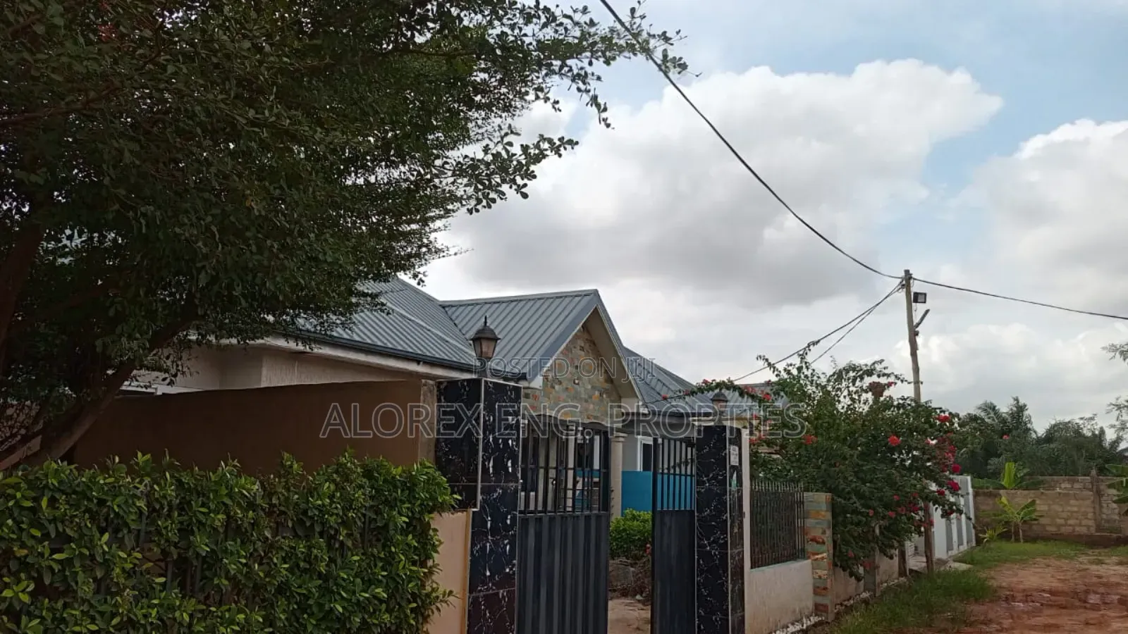3bdrm House in $85,000, Adenta for sale