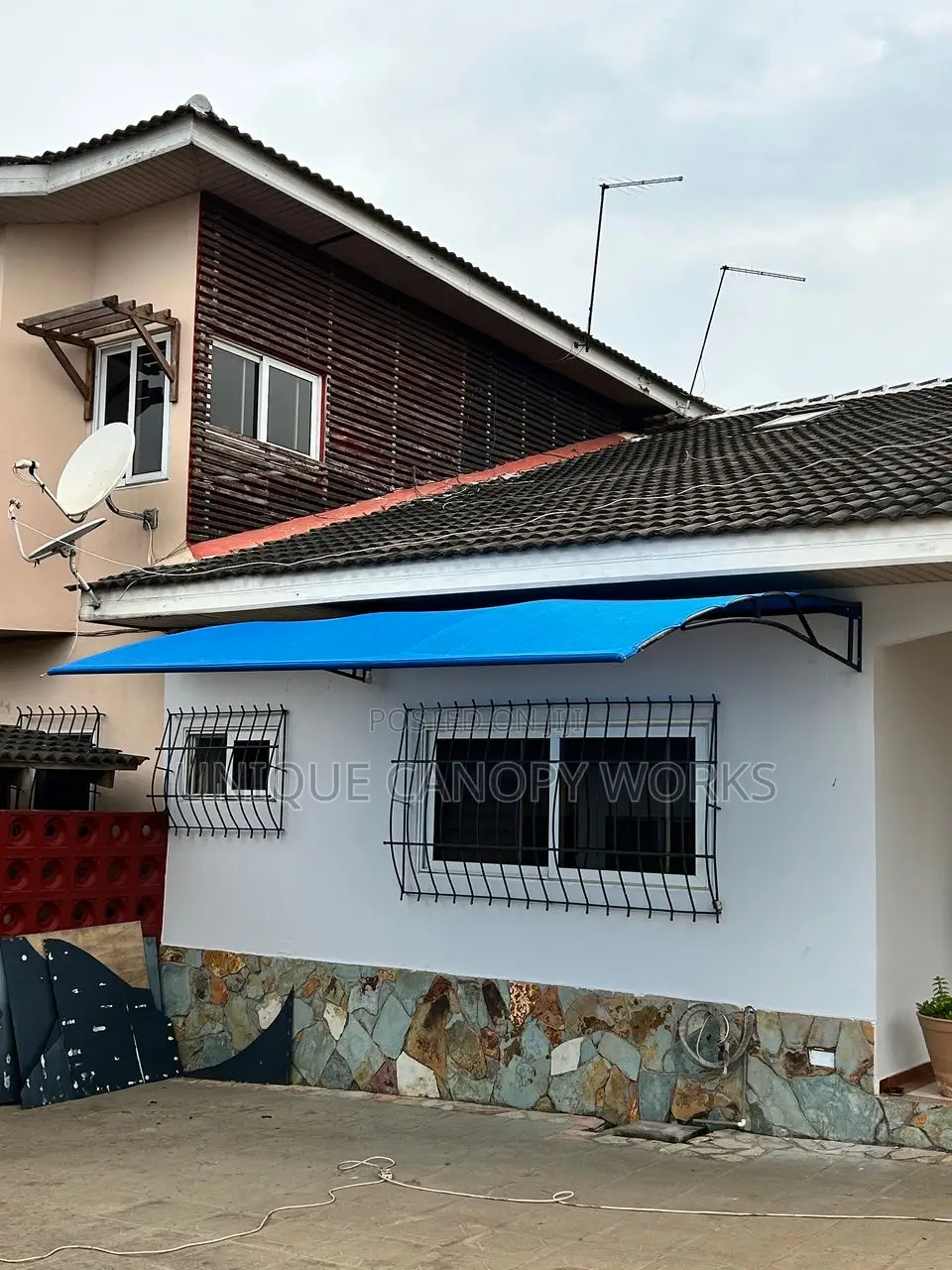 Shade Canopy for Sun and Rain