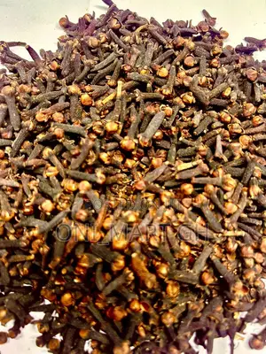 Cloves / Pepr3