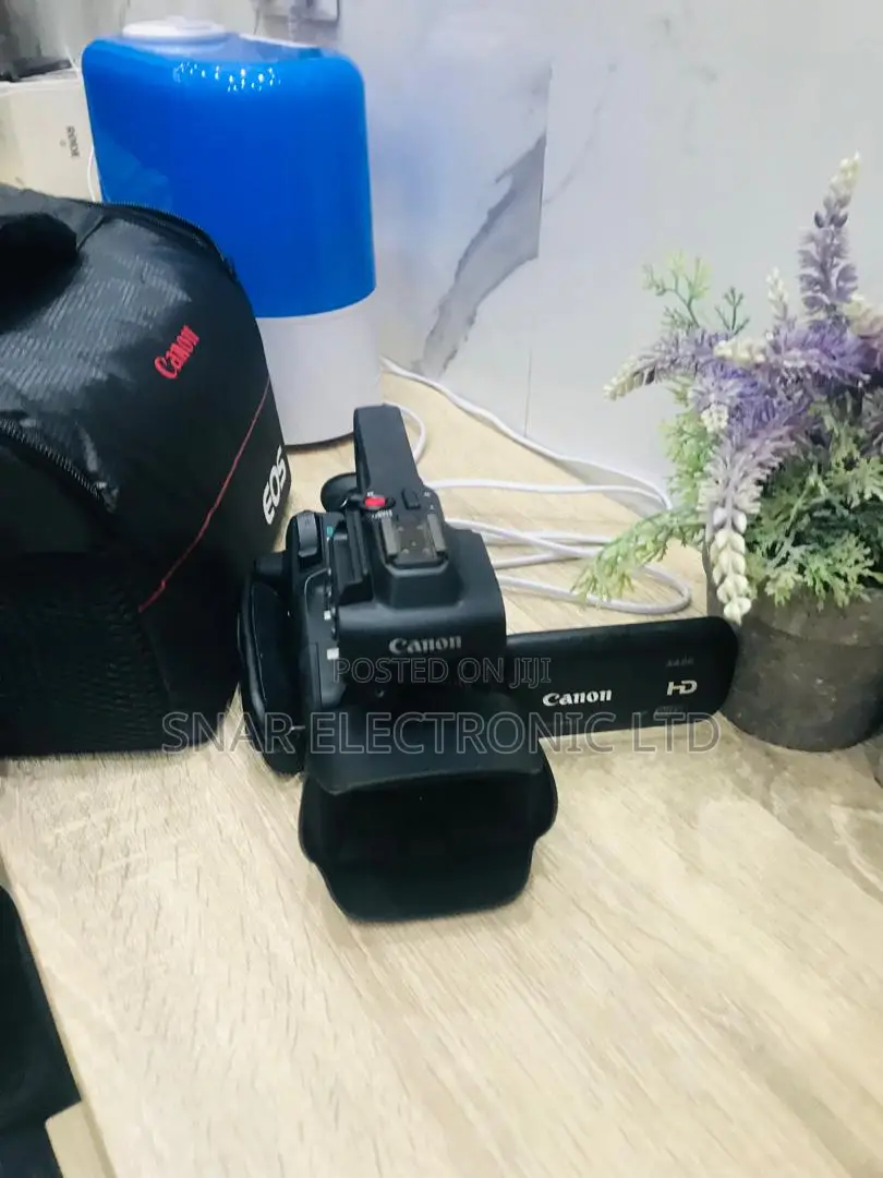 Canon Xa20an Ultra-Compact, Entry-Level Professional