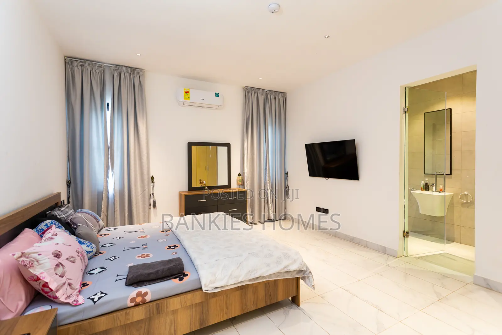 Furnished 3bdrm Townhouse / Terrace in Bankieshomes, Accra Metropolitan
