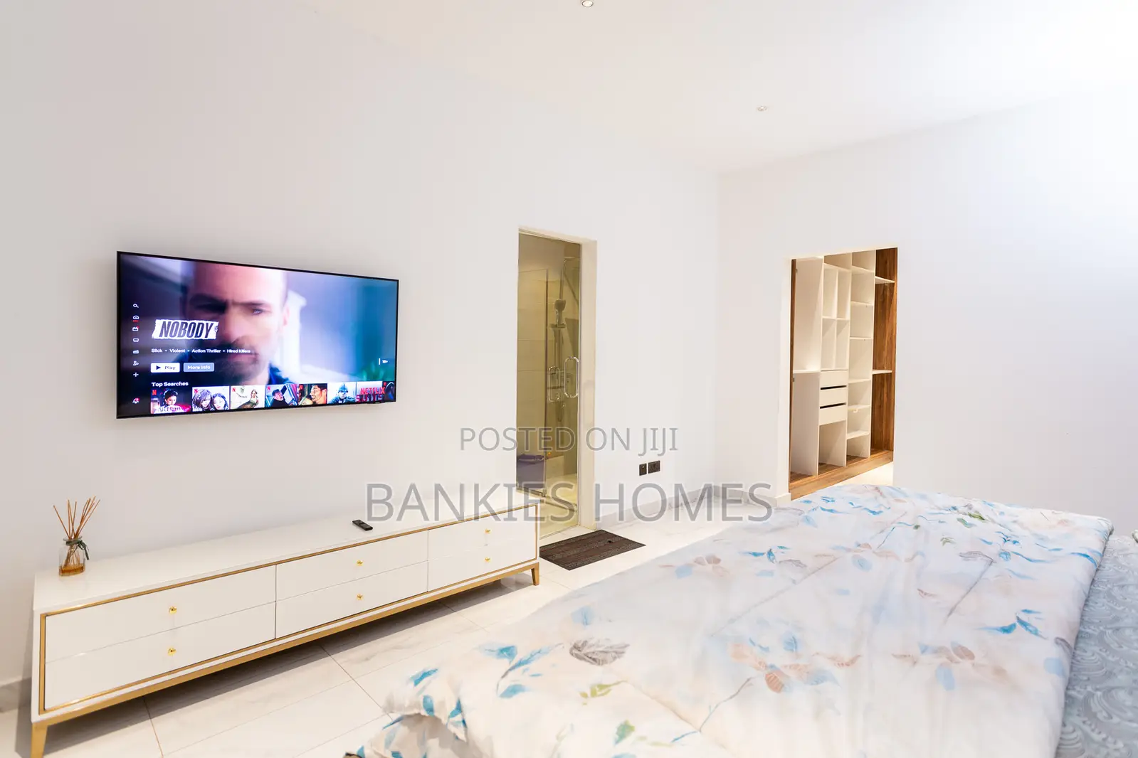 Furnished 3bdrm Townhouse / Terrace in Bankieshomes, Accra Metropolitan