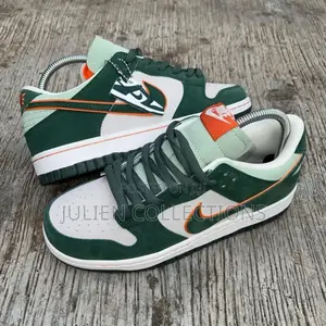 Nike Sb Dunk Low Green and Cream
