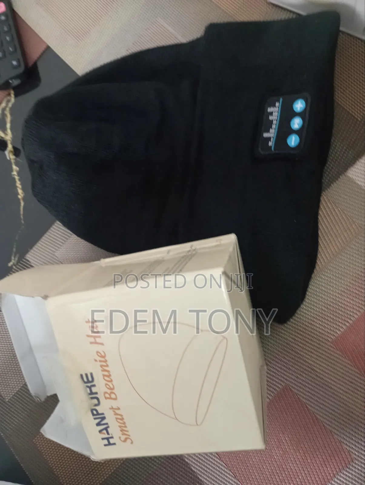 Smart Beanie Music Hat ( Bluetooth Headphones)