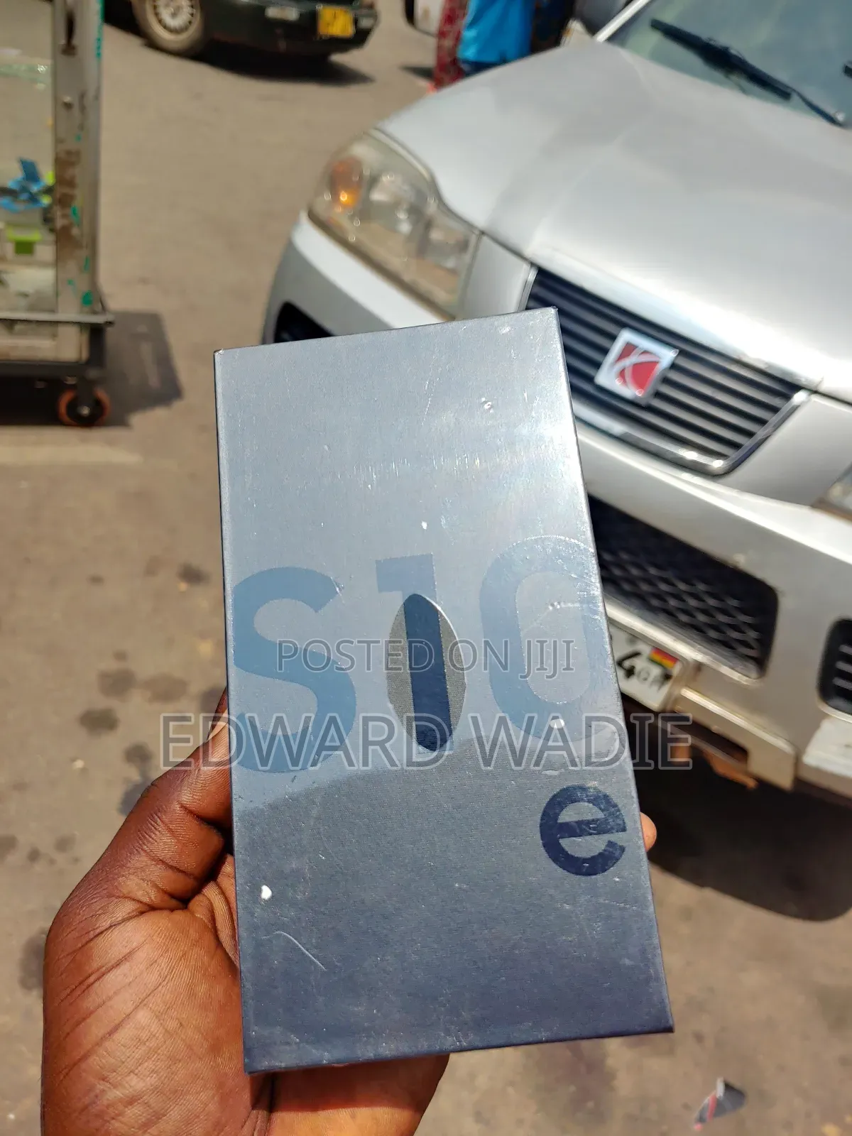 New Samsung Galaxy S10e 128 GB Black