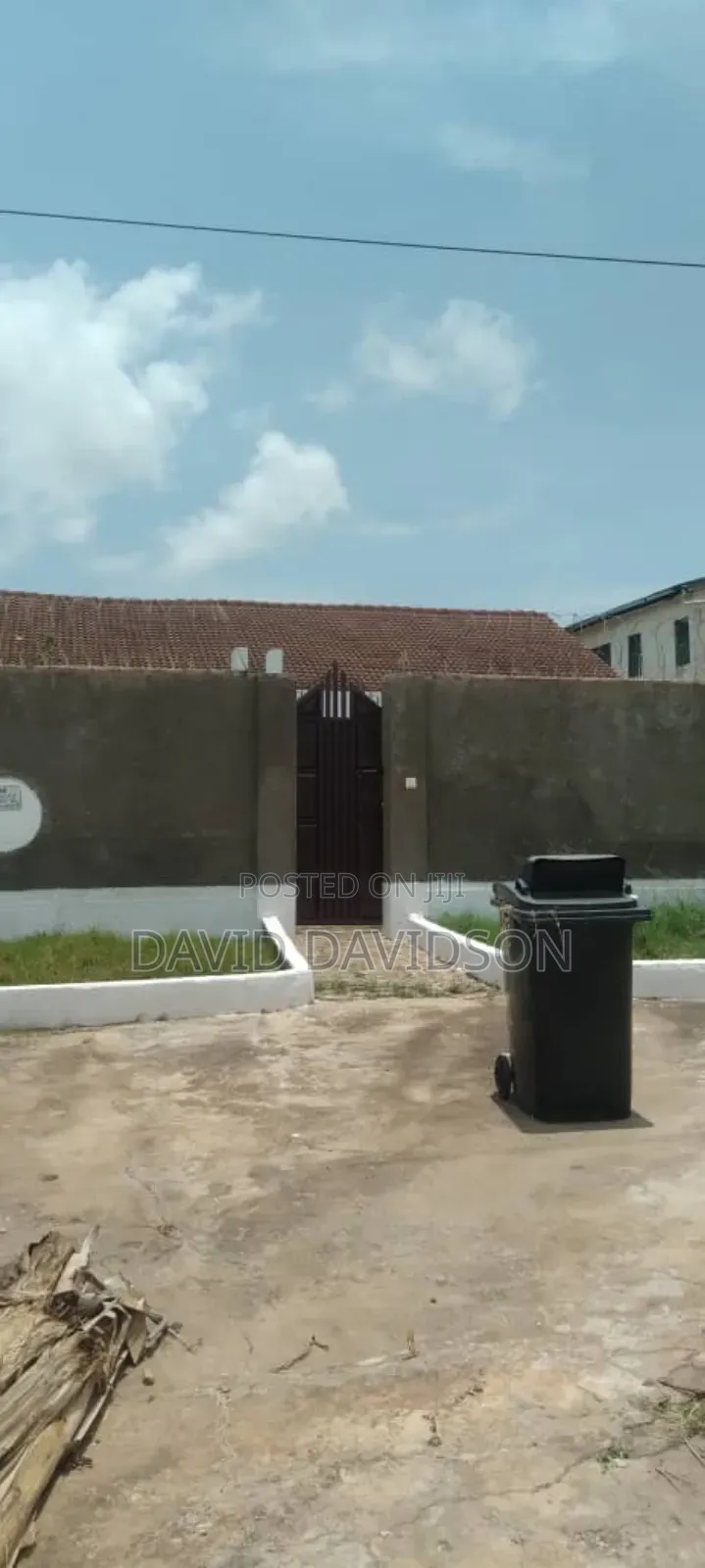 4bdrm Mansion in 4 Bedroom Self, Tema Metropolitan for rent