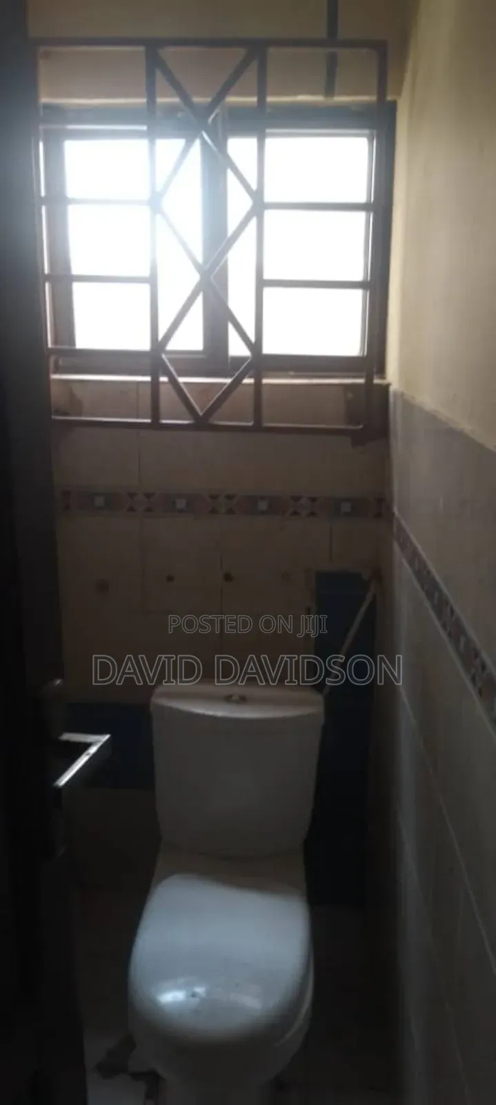 4bdrm Mansion in 4 Bedroom Self, Tema Metropolitan for rent