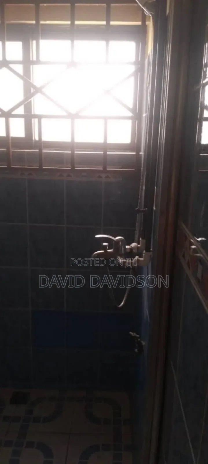 4bdrm Mansion in 4 Bedroom Self, Tema Metropolitan for rent