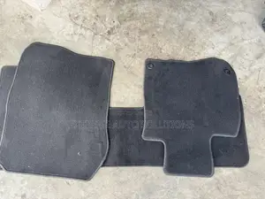 Honda Cr-v 2017  Full Set Oem Carpet Floor Mats