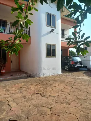 5bdrm House in Dzorwulu for sale