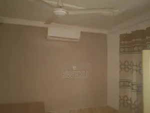 1bdrm Apartment in Estate Agency, Baatsona Total for rent