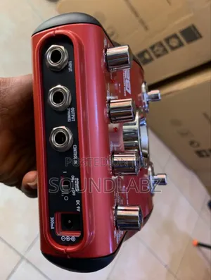 Zoom B2 Bass Effects Pedal